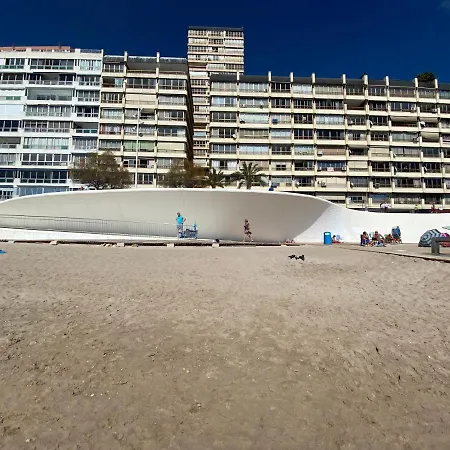 アパート Be Luxury 20 Mts From The ベニドルム